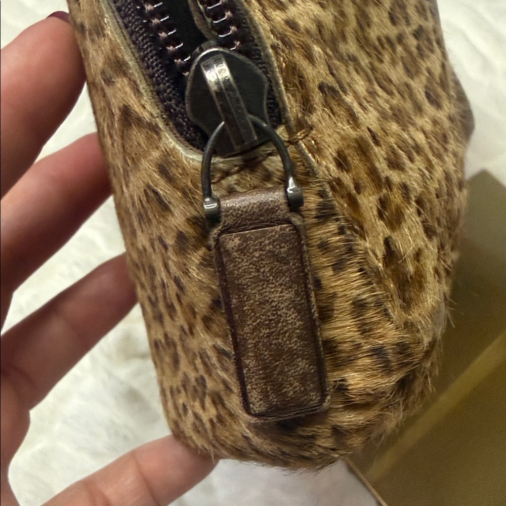 Bottega Veneta Leopard Calf Hair Dome Handbag Made in Italy - Picture 5 of 10